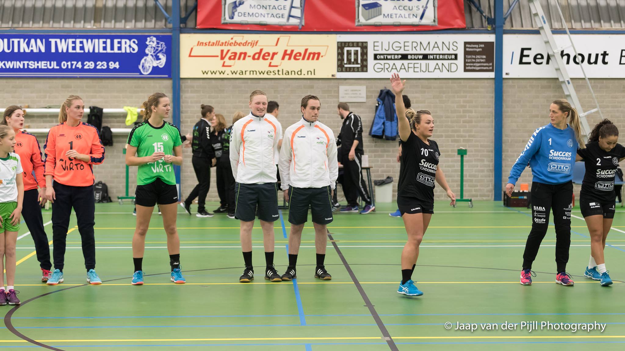 5-tips-for-effective-communication-with-a-communication-system-from-Handball-referee-Koen-Stobbe 5-tips-for-effective-communication-with-a-communication-system-from-Handball-referee-Koen-Stobbe