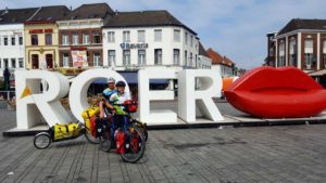 cycling-axiwi-communication-system-europe-tour-roer
