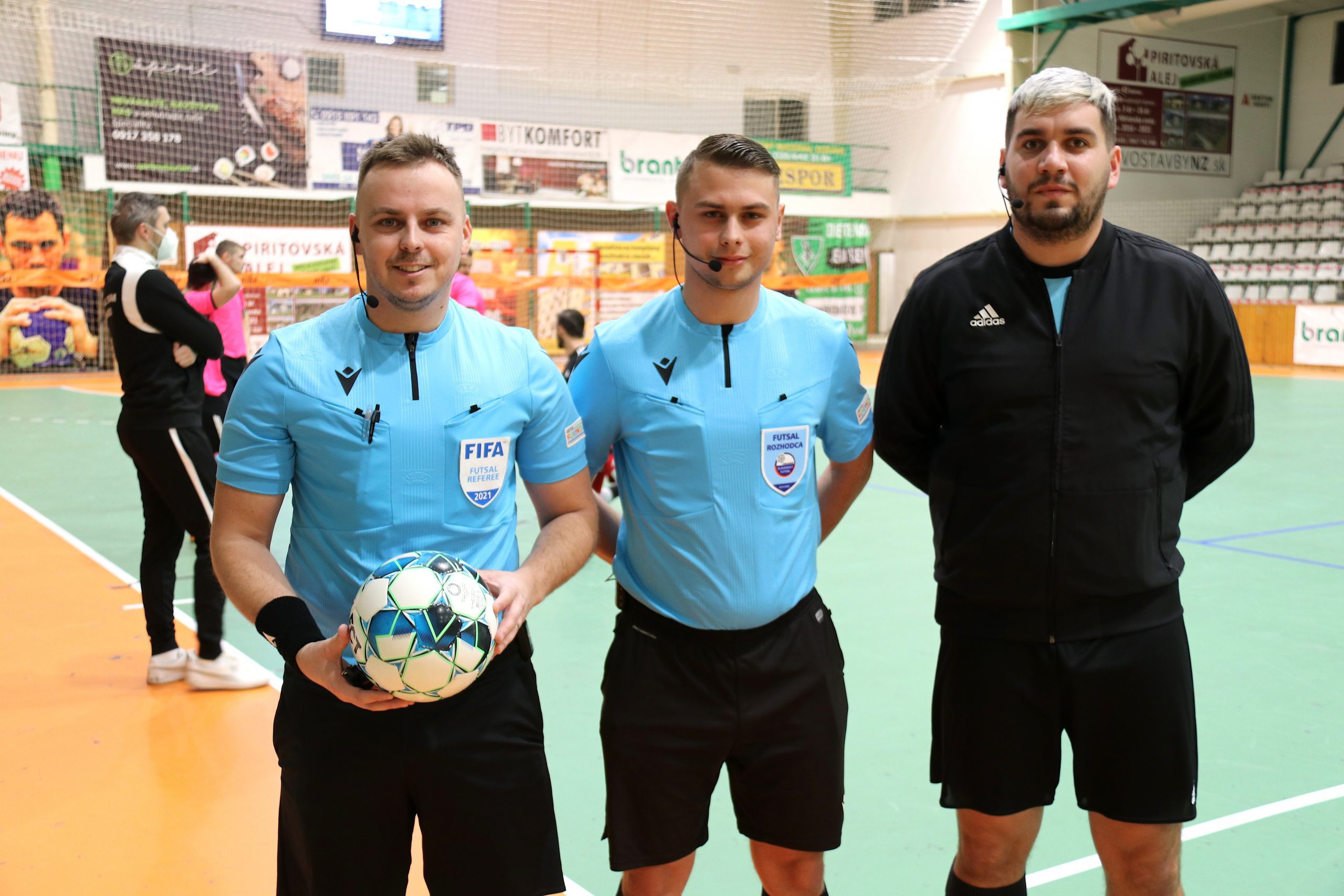 5-tips-effectively-using-referee-communication-system-team 5-tips-effectively-using-referee-communication-system-team