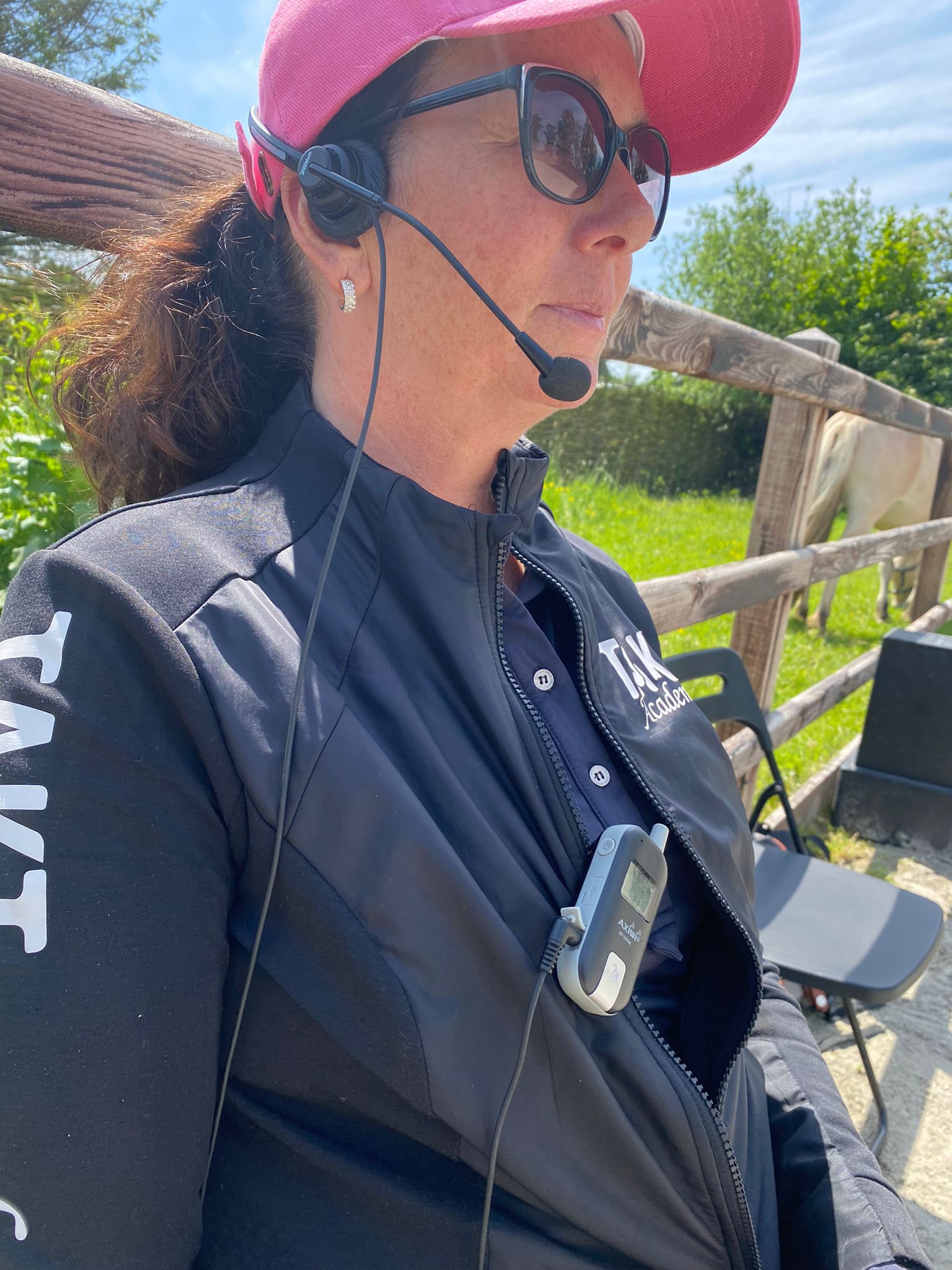 instruction-set-horse-riding-headset instruction-set-horse-riding-headset